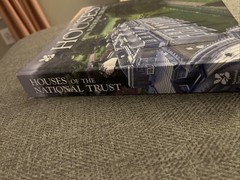 Houses of the National Trust: The history and by Lydia Greeves HARDBACK