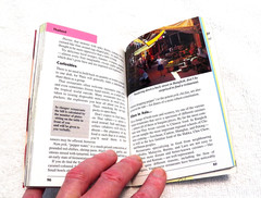 PRE-OWNED PAPERBACK BERLITZ THAILAND POCKET GUIDE 2002 RECOMMENDATIONS CULTURE