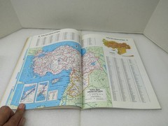 Hammond Nova World Atlas Hammond Incorporated 1988 Paperback