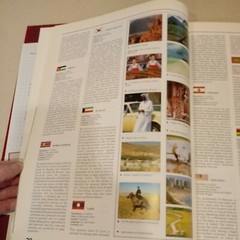 Pictorial Atlas of the World-Ottenheimer Publishers 1993 Hardcover-0824117069