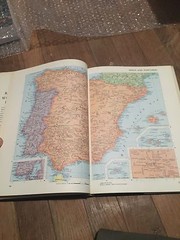 Rand McNally’s World Atlas For The Home (1965) HCDJ