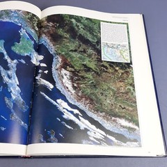 Large Book Atlas Of Europe And Italy De Agostini Free Copy ESSO 1994