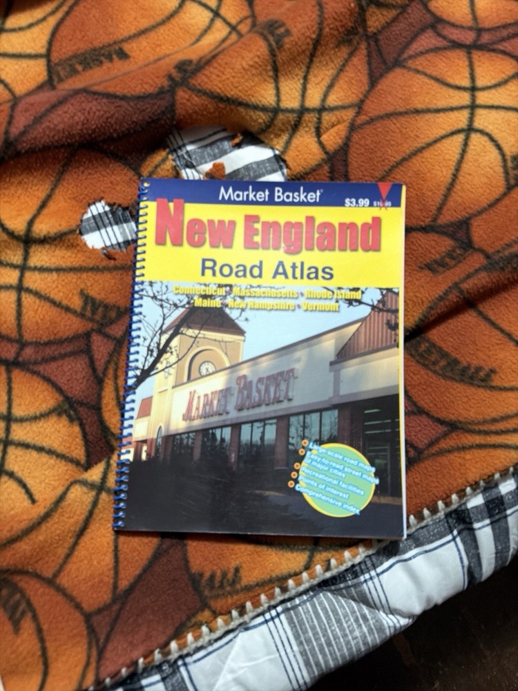 Market Basket: New England : Road Atlas: American Map 2004 Vintage