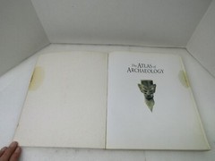 Atlas of Archaeology by Mick Aston & Tim Taylor DK Publishing 1998 Paperback