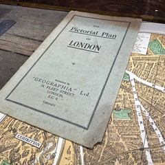 The Pictorial Plan Of London by GEOGRAPHIA Vintage