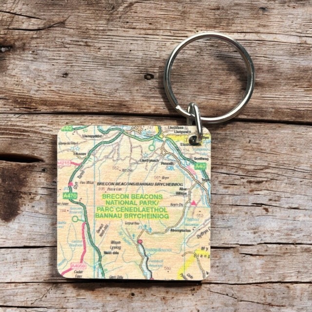 OS Map Wooden Square Key-ring – Brecon Beacons National Park