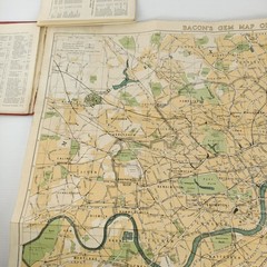 G W Bacon Map London and Suburbs Fold Out Booklet Underground Railway Buildings