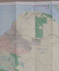 Rand McNally Local Map: Oakland/Berkeley, Richmond, California (2004).