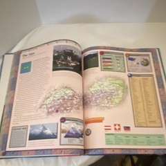 Scholastic Atlas of the World Hardcover 2002 Illustrated Reference 304pg