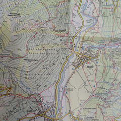 Full-colour hiking and travel maps of Bruneck Brunico in the Italian South Tyrol