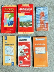 JOB LOT OF MAPS EUROPE SEE PHOTOS