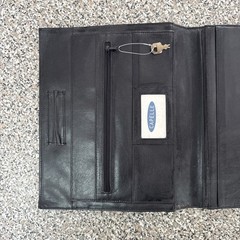 RACV VicRoads Country Street Directory 6th Edition 2004 + RACV Leather Binder