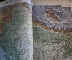 Philips Concise World Atlas Fifth Edition Hardcover Book Great Condition