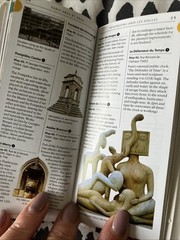 DK Eyewitness Paris Pocket Map and Guide with handy paris fold out map