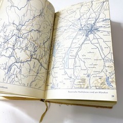 Hardcover Der Neue Grosse Bertelsmann Weltatlas Mit Illustriertem Maps & Atlas
