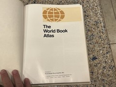 THE WORLD BOOK ATLAS 1979, Vintage Reference Book w/ Color Maps, 9”x11”, 372 pgs