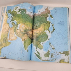 National Geographic Atlas of the World Fourth Edition 1975 ISBN 0-87044-137-X