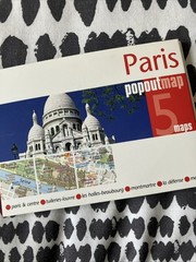 DK Eyewitness Paris Pocket Map and Guide with handy paris fold out map