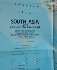 PEOPLES OF SOUTH ASIA & MAP ,NATIONAL GEORAPHIC MAGAZINE DOUBLE SIDED 1984