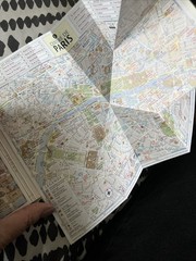 DK Eyewitness Paris Pocket Map and Guide with handy paris fold out map