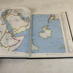 1995 Rand McNally World Atlas Hardcover Maps Geography Reference Book USA