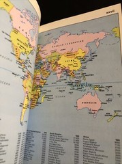 Bartholomew Mini Atlas World 1990 De Luxe Hardback