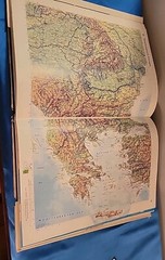 Reader’s Digest atlas of the world – Hardcover – GOOD Shape