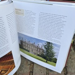 Houses of the National Trust: New Edition by Greeves, Lydia Book Simon Jenkins