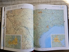 Vintage Hammonds World Atlas Hardcover 2000 Executive Edition Beth Daniel