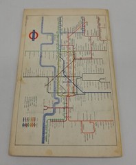 GEOGRAPHERS FAMOUS GUIDE TO LONDON – 1959 – PB
