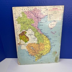 1967 Hammond’s Space-Age World Atlas Paperback w/ Planets Moons Sun 12 x 9.5″