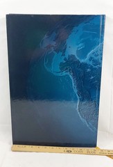 National Geographic Atlas of the World Eighth Edition Hard Cover Book Near Mint