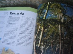 National Geographic 100 Countries 5000 Ideas Book, Vacation Travel Planning Book
