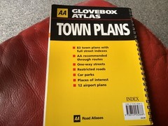 2002 6th Edition Town Plans (AA Glovebox Atlas) – Spiral Bound