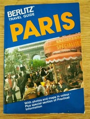 Vintage Berlitz Travel Guide – Paris – 128 pgs – pre barcode