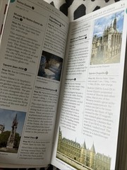 DK Eyewitness Paris Pocket Map and Guide with handy paris fold out map