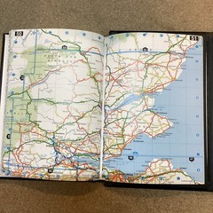 AA Set Glove Box Atlas Of Britain & Town Plans Hardback