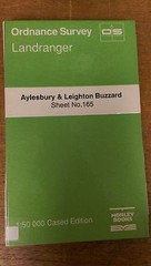 Aylesbury + Leighton Buzzard: Ordnance Survey Landranger Map 1:50000 #165 (M7)