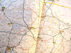 AA 20th EDITION AUG 1997 MOTORIST’S ATLAS OF BRITAIN MAPS ROUTES MILEAGE TOWNS.