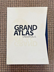 Encyclopaedia Universalis: Grand Atlas & Chiffres du Monde, 2vol. HC in Slipcase