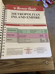 The Thomas Guide 2000 Metropolitan Inland Empire Street Guide Directory & CD ROM