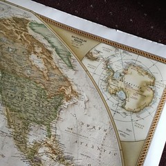 WORLD EXECUTIVE, PACIFIC CENTERED, large 46″ x 30.5″ – NATIONAL GEOGRAPHIC MAPS