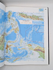 Philip’s World Atlas New Edition 1999 – Hardcover – Illustrated – Educational