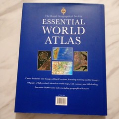 Philip’s Essential World Atlas: hardback (Philip’s World Atlas Philip’s Maps