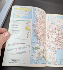 1987 Glove Compartment Booklet Road Atlas & Vacation Guide Readers Digest VTG
