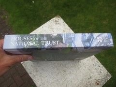 Houses of the National Trust: Homes with History,Lydia Greeves