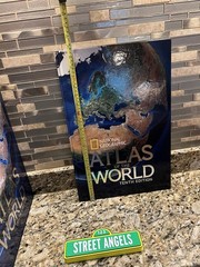 National Geographic Atlas Of The World Tenth Edition – Excellent Condition!