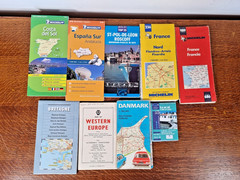 Bundle X29 Vintage & Modern Europe Maps Michelin Tourist Resort