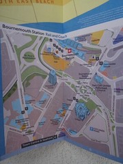 Bournemouth Street Map & Guide. Pocket-sized. Fold-out 60x42cm. 2018.Attractions