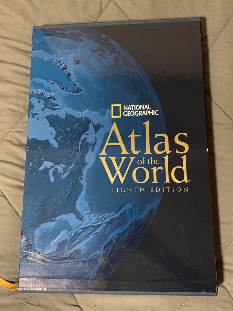 National Geographic Atlas of the World Eighth Edition Hardcover GREAT Condition